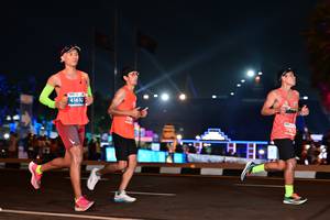 BIB: 41610, 17671
                            <button type="button" onclick="openModal(15061467)" class="btn btn-primary btn-sm float-right btn-popup" data-toggle="modal" data-target=".modal-high-quality">
                        <i class="fas fa-shopping-cart"></i> Add to Cart
                    </button>
                                            <button type="button" onclick="isThisMe(15061467, true)" class="btn btn-success btn-sm float-right btn-popup btn-isme hidden" data-toggle="tooltip" data-placement="bottom" title="นี่คือรูปของคุณใช่ไหม คลิกที่นี่เพื่อเอาเข้าอัลบั้ม">
                        <i class="fas fa-plus"></i> Add to album
                    </button>
                    <button type="button" onclick="isThisMe(15061467, false)" class="btn btn-warning btn-sm float-right btn-popup btn-isnotme hidden">
                        <i class="fas fa-ban"></i> Remove from album
                    </button>